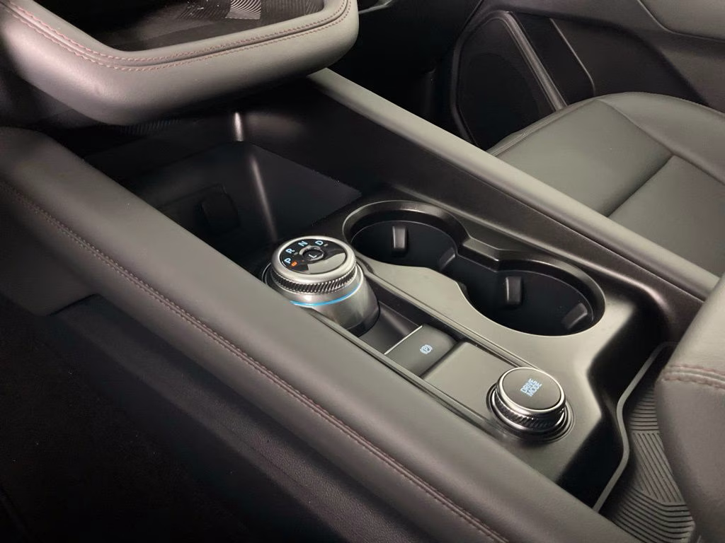 2026 White Ford Explorer Active RWD SUV