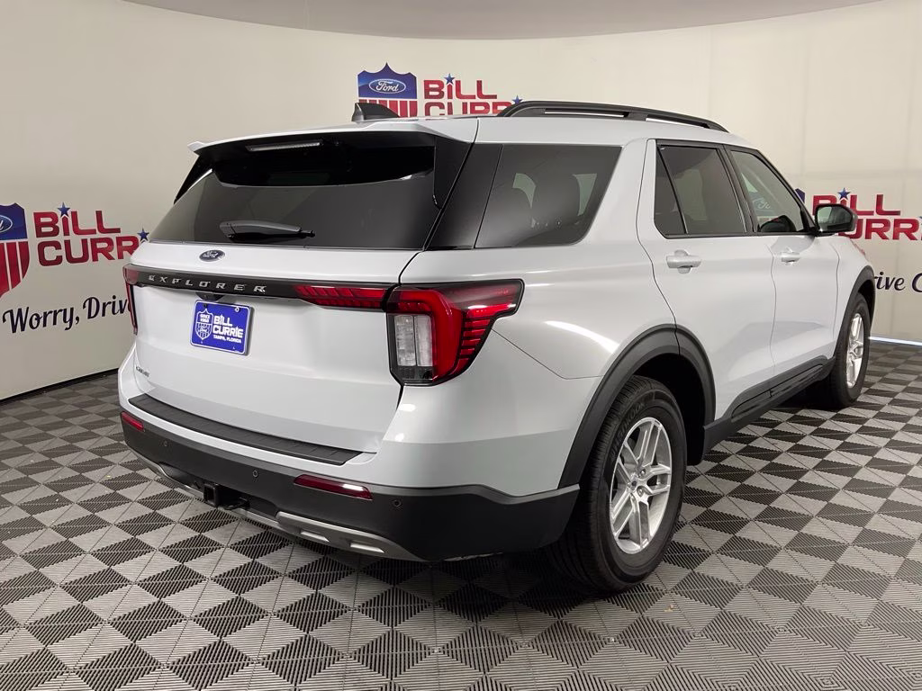 2026 White Ford Explorer Active RWD SUV