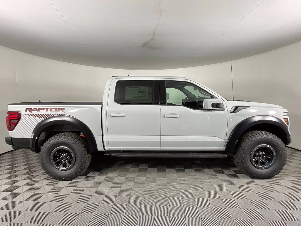 2026 Avalanche Ford F-150 Raptor 4X4 Truck