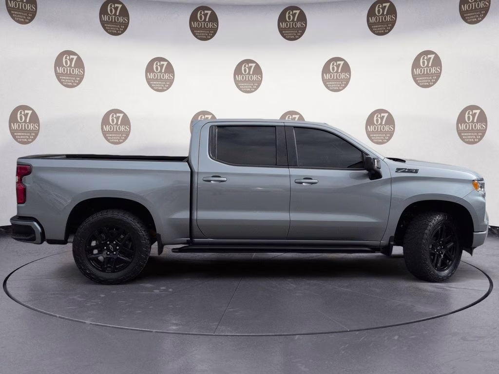 2023 Sterling Gray Metallic Chevrolet Silverado 1500 RST 4X4 Truck