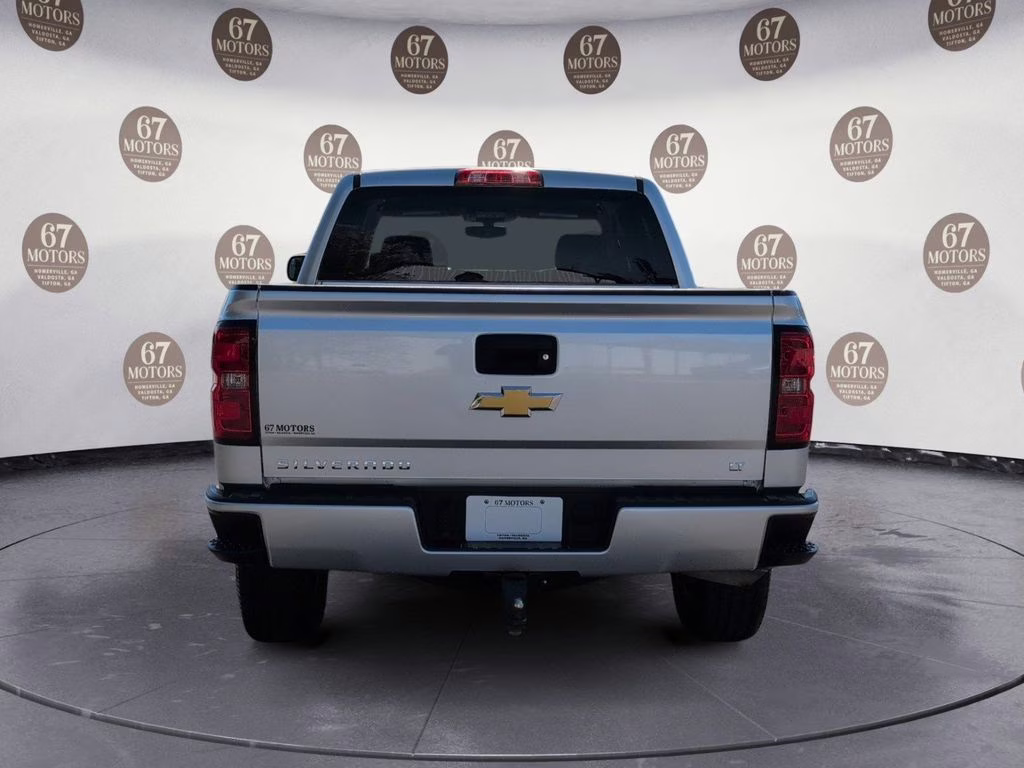 2018 Silver Ice Metallic Chevrolet Silverado 1500 LT 4X4 Truck