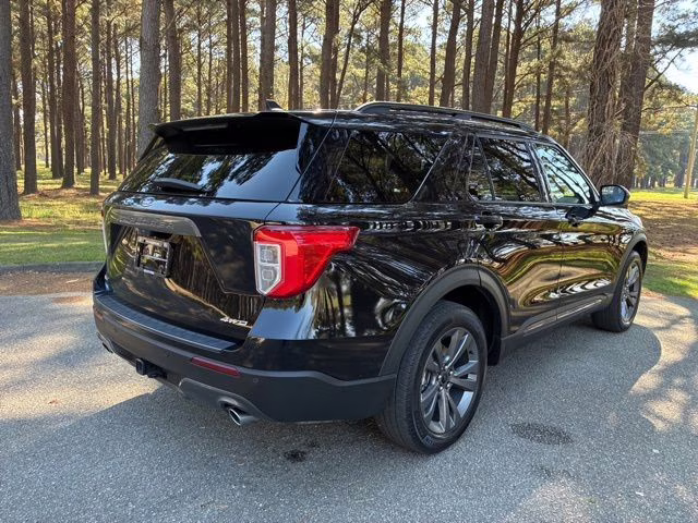 2023 Black Metallic Ford Explorer XLT 4X4 SUV