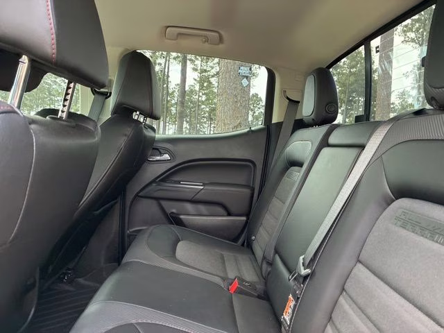2019 Summit White GMC Canyon All Terrain 4X4 Truck