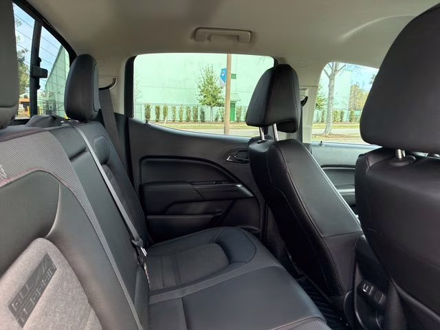 2019 Summit White GMC Canyon All Terrain 4X4 Truck