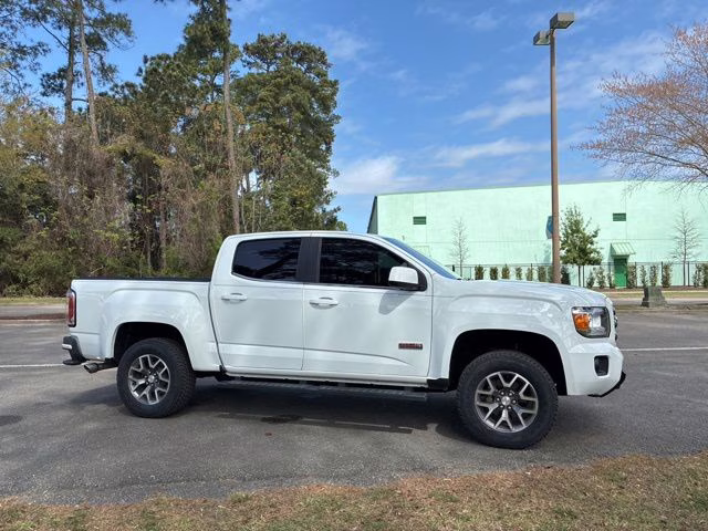 2019 Summit White GMC Canyon All Terrain 4X4 Truck