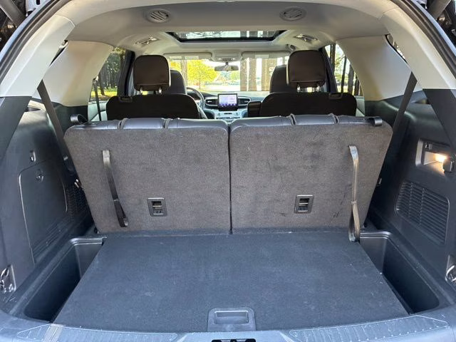 2023 Black Metallic Ford Explorer XLT 4X4 SUV