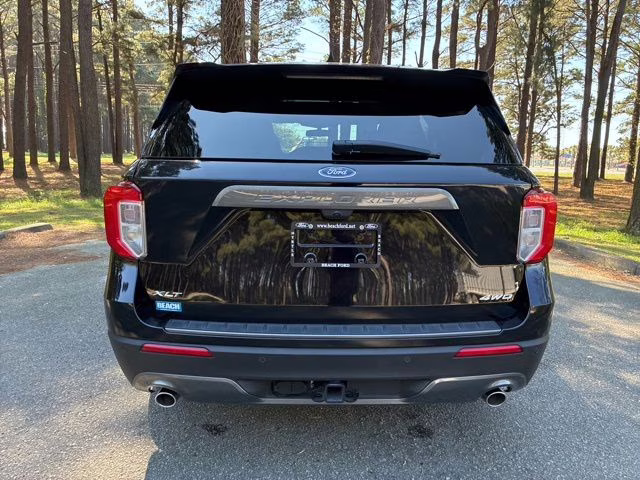 2023 Black Metallic Ford Explorer XLT 4X4 SUV