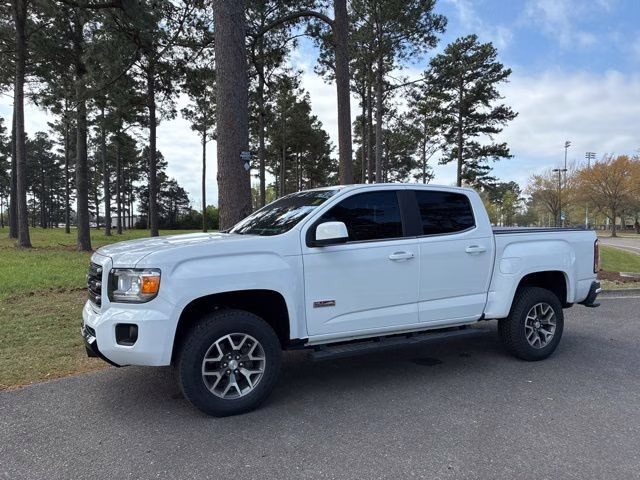 2019 Summit White GMC Canyon All Terrain 4X4 Truck