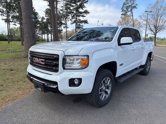 2019 Summit White GMC Canyon All Terrain 4X4 Truck