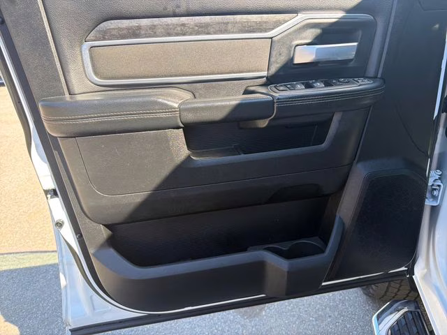2024 Bright White Clearcoat Ram 2500 Big Horn 4X4 Truck
