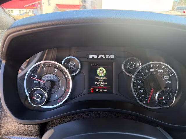 2024 Bright White Clearcoat Ram 2500 Big Horn 4X4 Truck