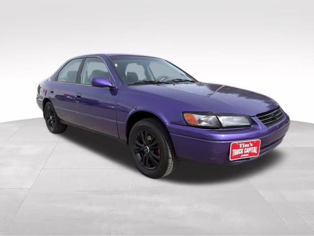 1997 Purple Toyota Camry XLE FWD Sedan