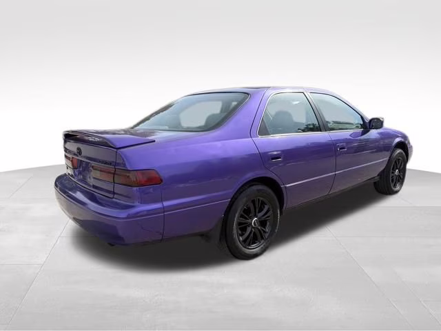 1997 Purple Toyota Camry XLE FWD Sedan
