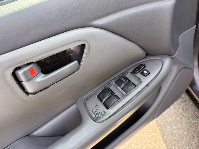 1997 Purple Toyota Camry XLE FWD Sedan