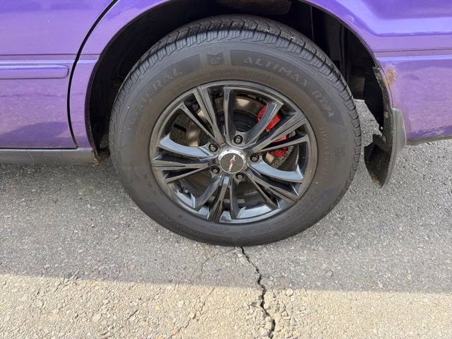 1997 Purple Toyota Camry XLE FWD Sedan