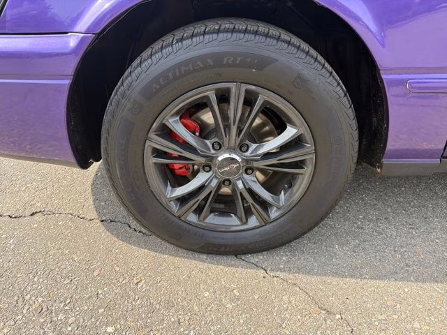 1997 Purple Toyota Camry XLE FWD Sedan