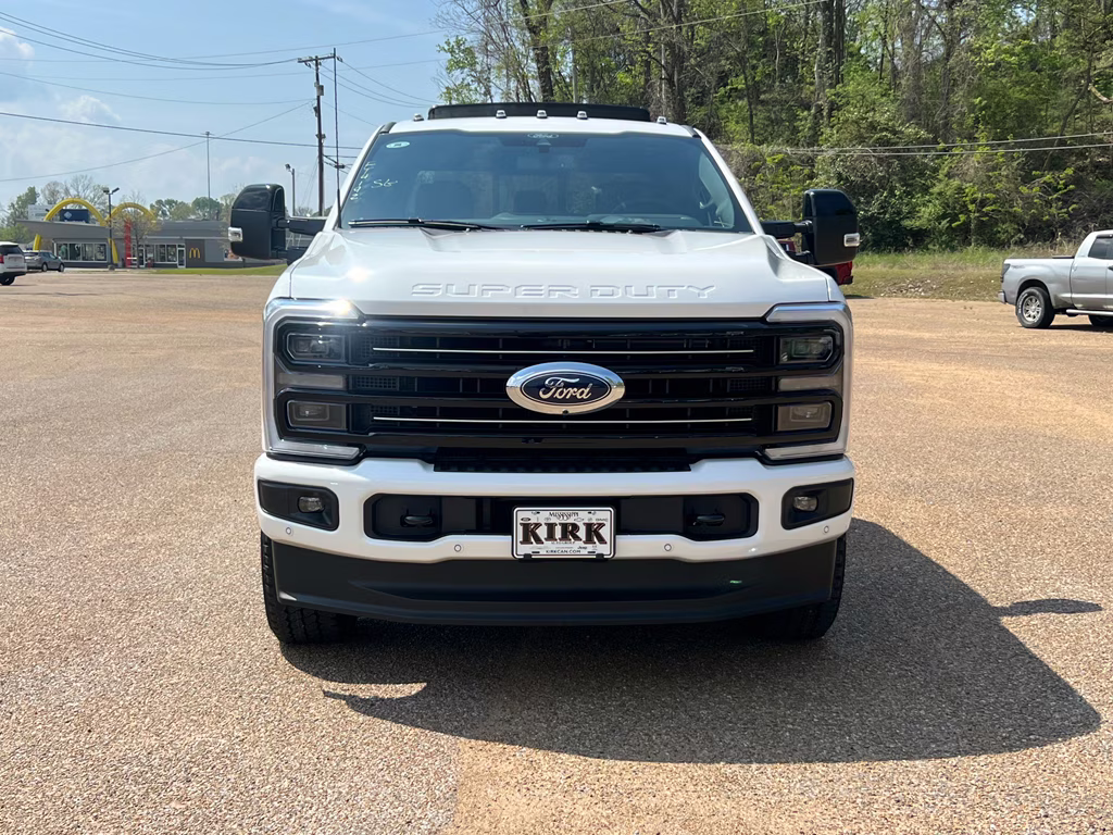 2026 Star White Metallic Tri-Coat Ford Super Duty F-350 SRW Platinum 4X4 Truck
