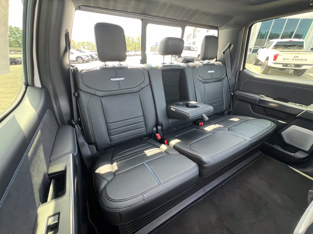 2026 Star White Metallic Tri-Coat Ford Super Duty F-350 SRW Platinum 4X4 Truck