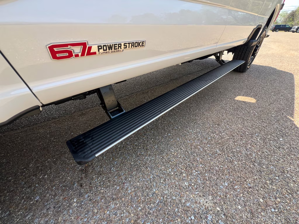 2026 Star White Metallic Tri-Coat Ford Super Duty F-350 SRW Platinum 4X4 Truck