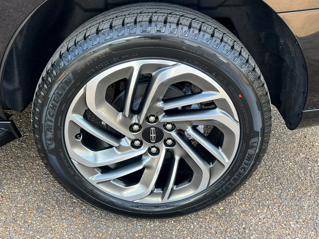 2026 Infinite Black Metallic Clearcoat Lincoln Navigator Premiere 4X4 SUV