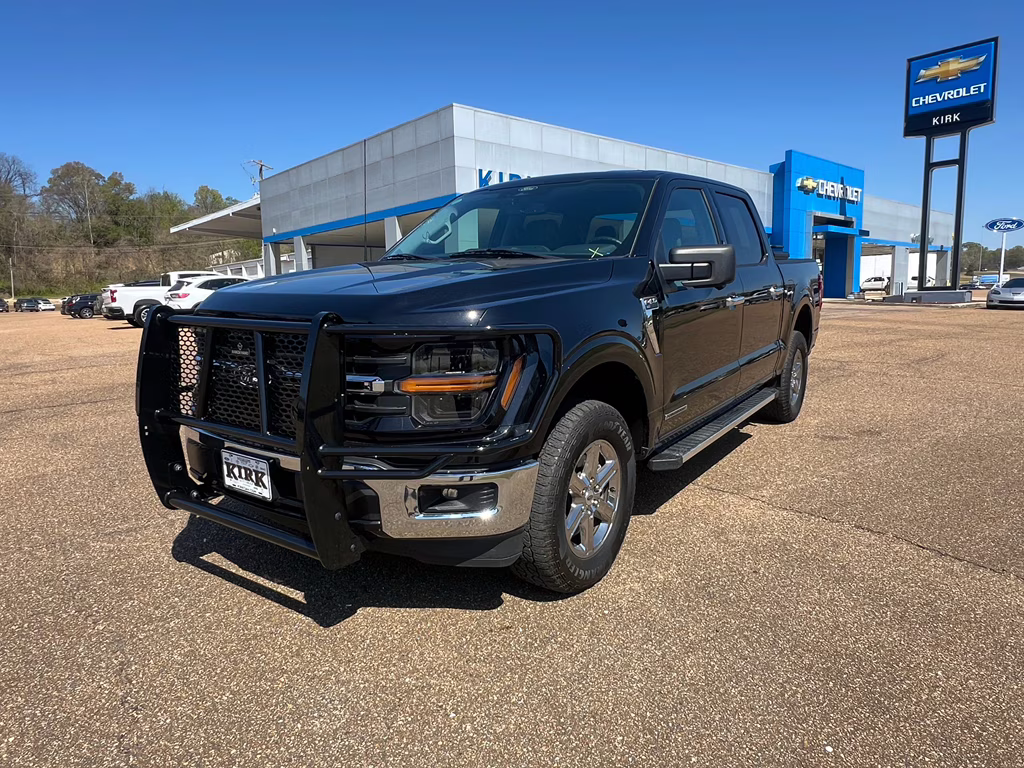 2024 Agate Black Metallic Ford F-150 XLT 4X4 Truck