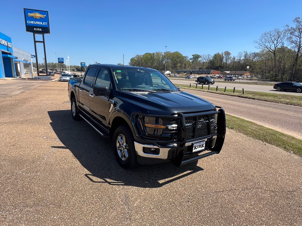 2024 Agate Black Metallic Ford F-150 XLT 4X4 Truck