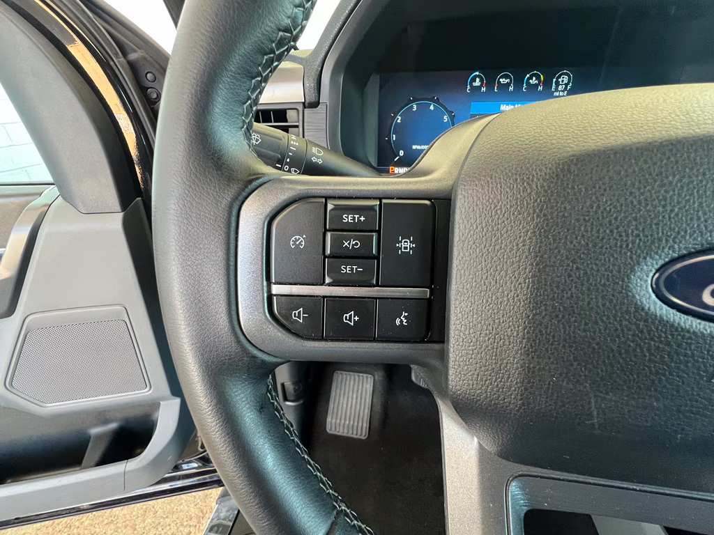 2024 Agate Black Metallic Ford F-150 XLT 4X4 Truck
