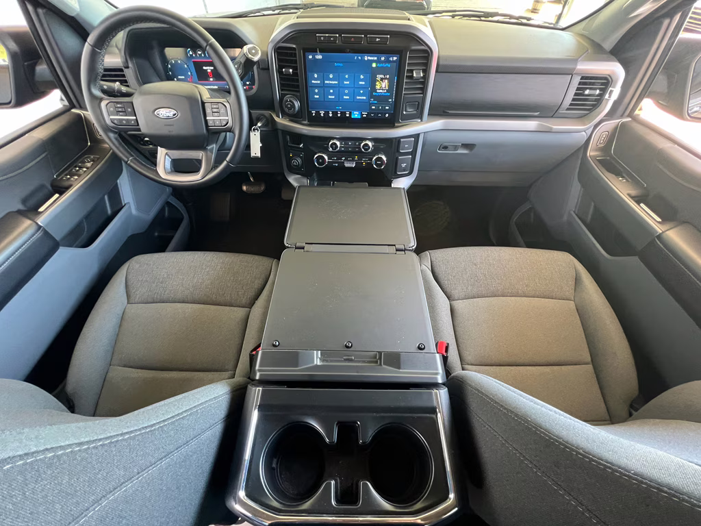 2024 Agate Black Metallic Ford F-150 XLT 4X4 Truck