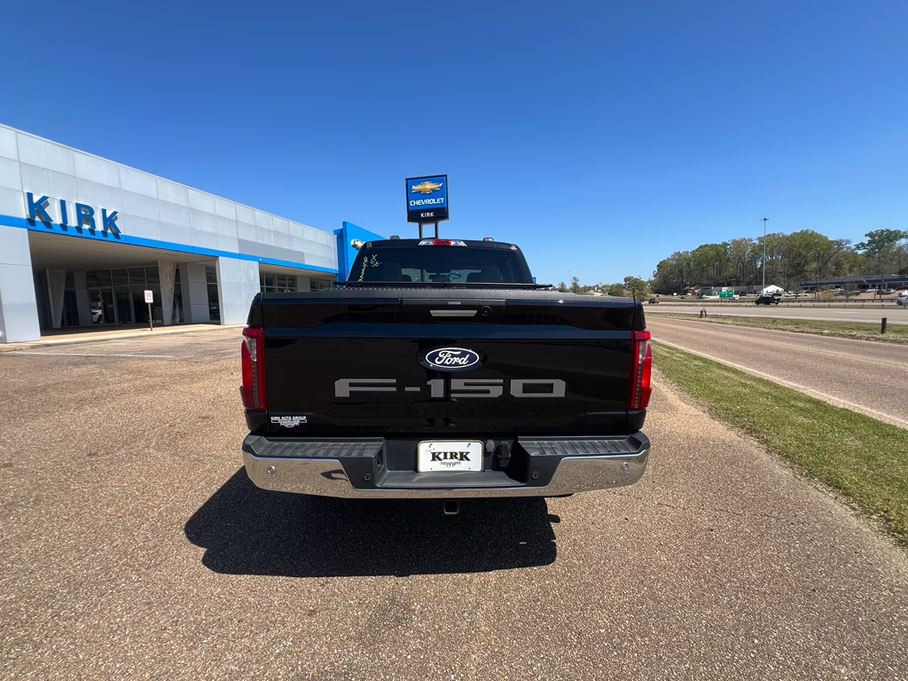 2024 Agate Black Metallic Ford F-150 XLT 4X4 Truck
