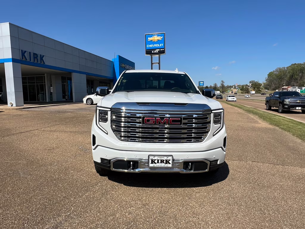 2024 White Frost Tricoat GMC Sierra Denali 4X4 Truck