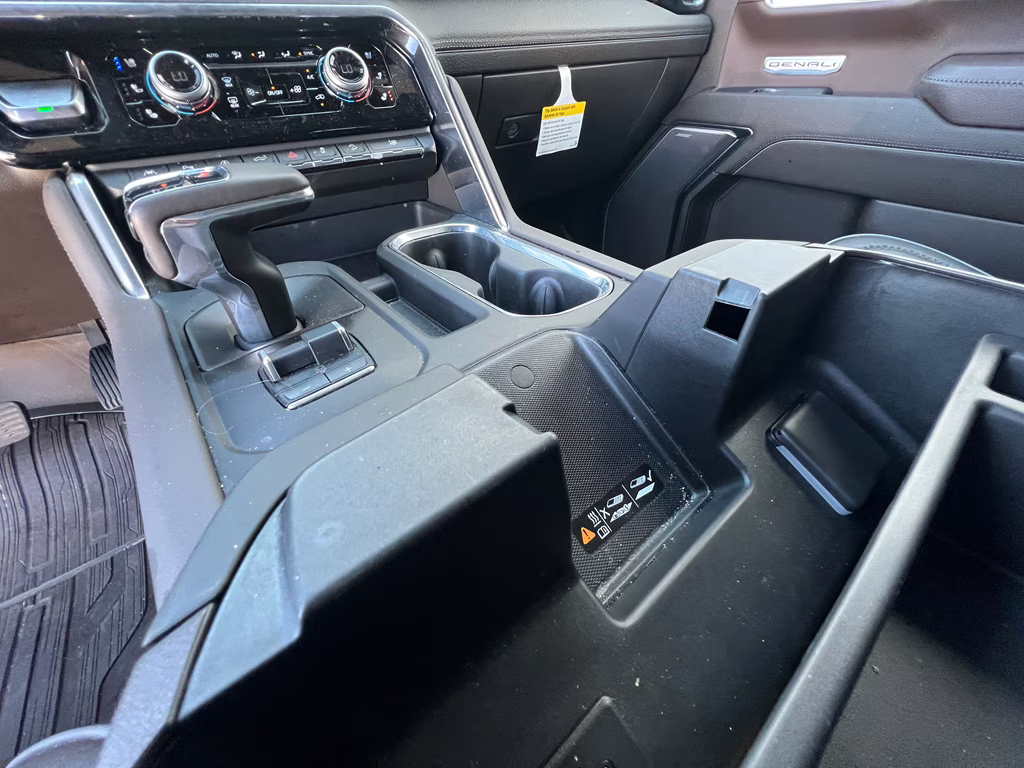 2024 White Frost Tricoat GMC Sierra Denali 4X4 Truck