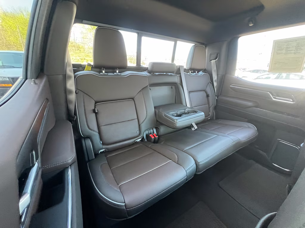 2024 White Frost Tricoat GMC Sierra Denali 4X4 Truck