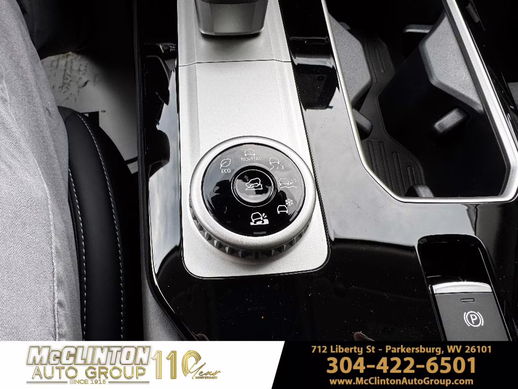 2026 Moonstone Gray Metallic Mitsubishi Outlander Trail Edition AWD SUV