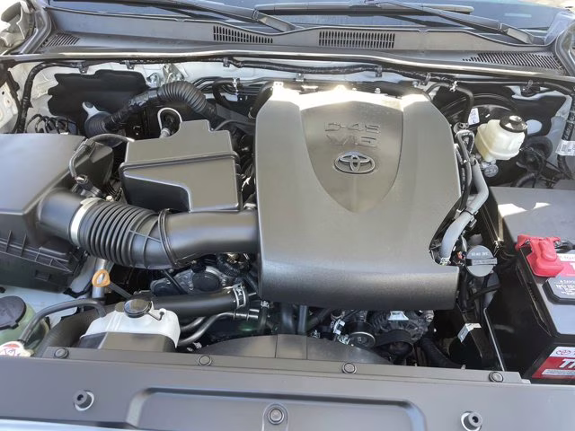 2021 Super White Toyota Tacoma 2WD SR5 RWD Truck