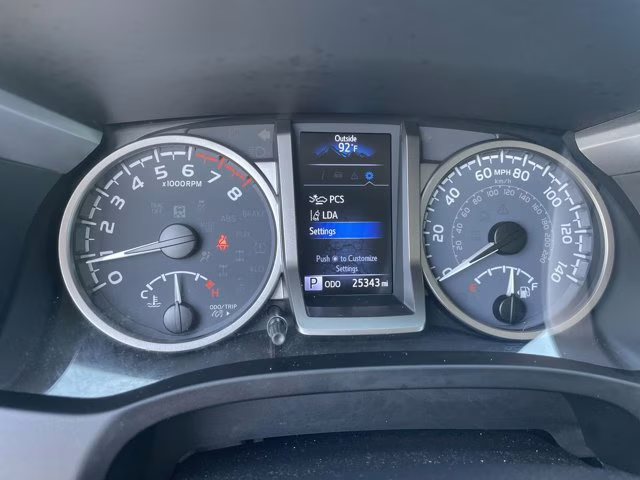 2021 Super White Toyota Tacoma 2WD SR5 RWD Truck