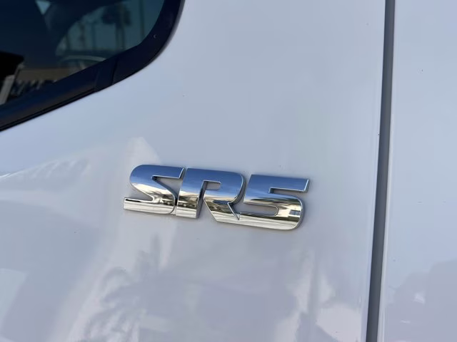 2021 Super White Toyota Tacoma 2WD SR5 RWD Truck