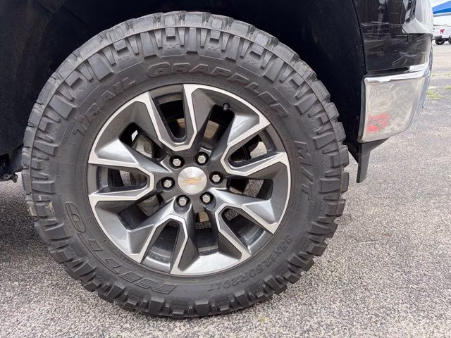2024 Black Chevrolet Silverado 1500 LT RWD Truck