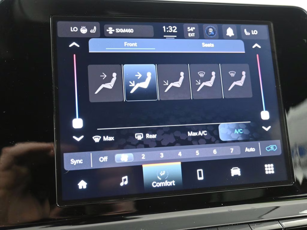 2025 Red Hot Pearlcoat Jeep Compass Latitude 4X4 SUV