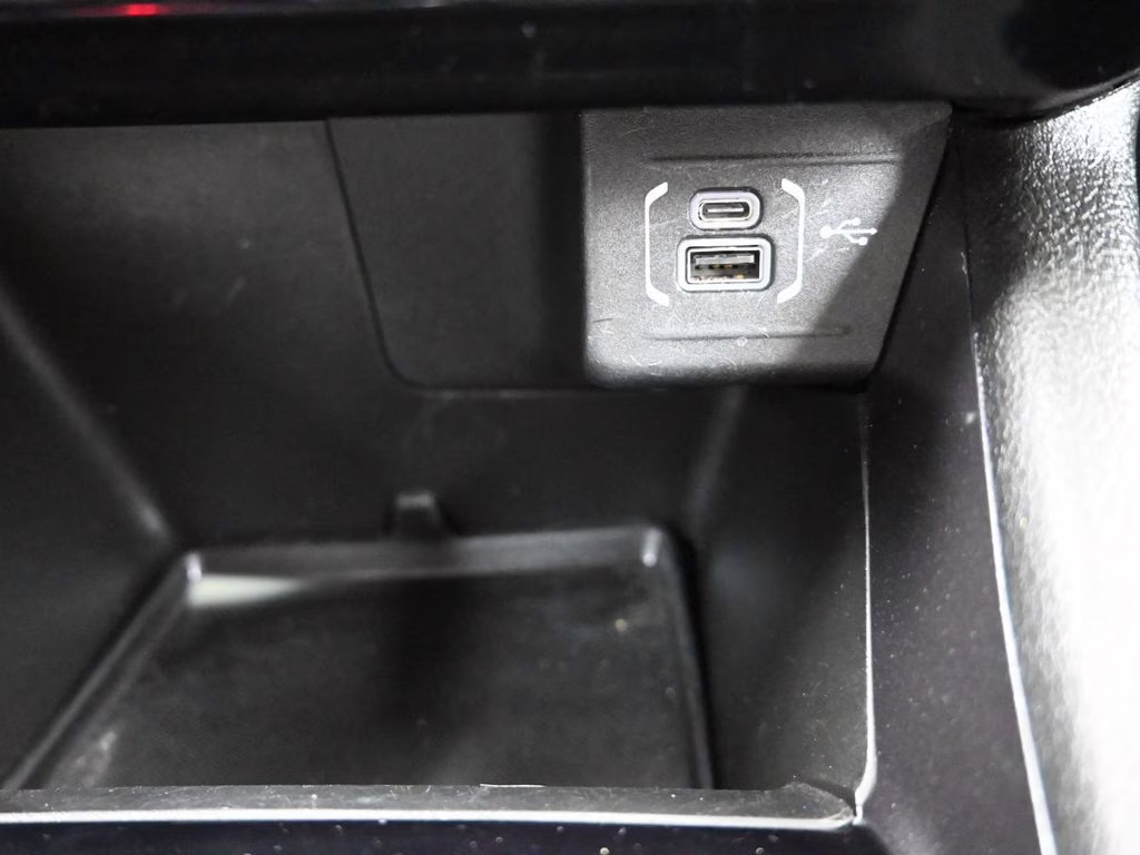 2025 Red Hot Pearlcoat Jeep Compass Latitude 4X4 SUV