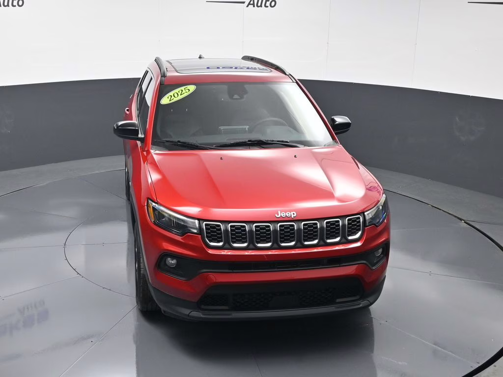 2025 Red Hot Pearlcoat Jeep Compass Latitude 4X4 SUV