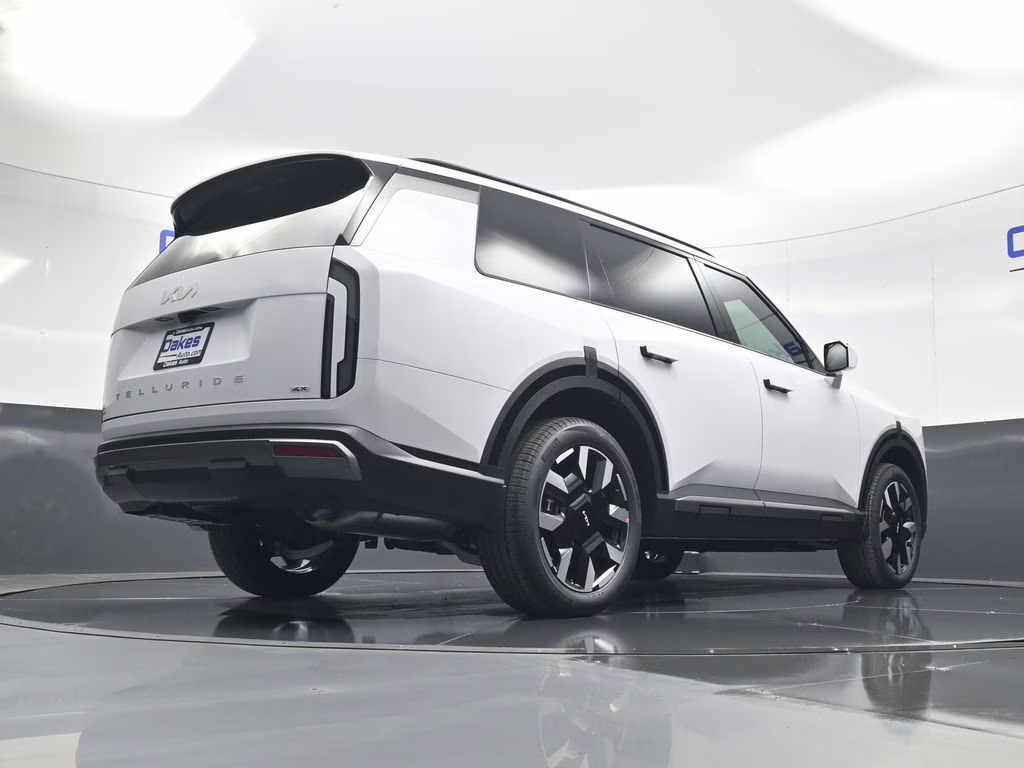 2027 Glacial White Pearl Kia Telluride S AWD SUV