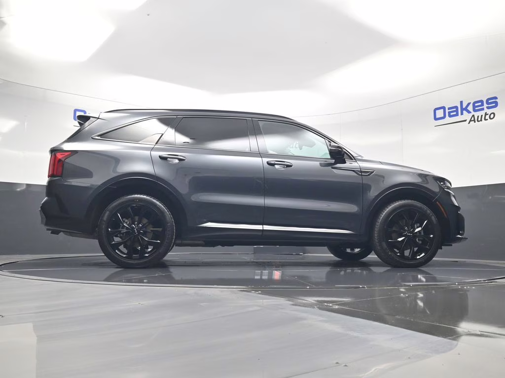 2023 Gravity Gray Kia Sorento SX FWD SUV