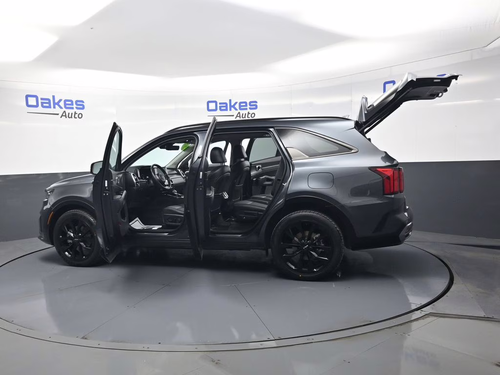 2023 Gravity Gray Kia Sorento SX FWD SUV