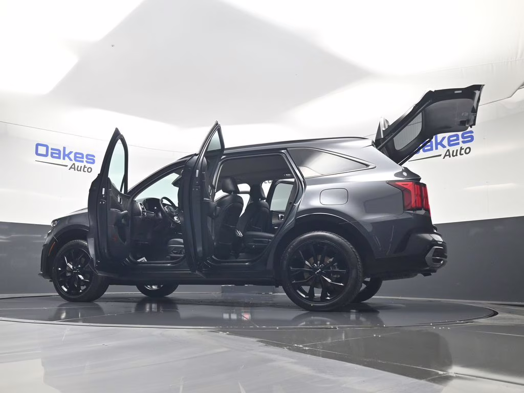 2023 Gravity Gray Kia Sorento SX FWD SUV