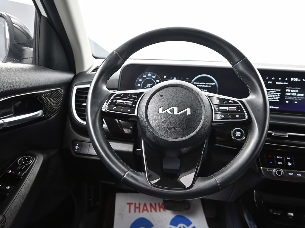 2024 Clear White/Black Roof Kia Seltos X-Line AWD SUV