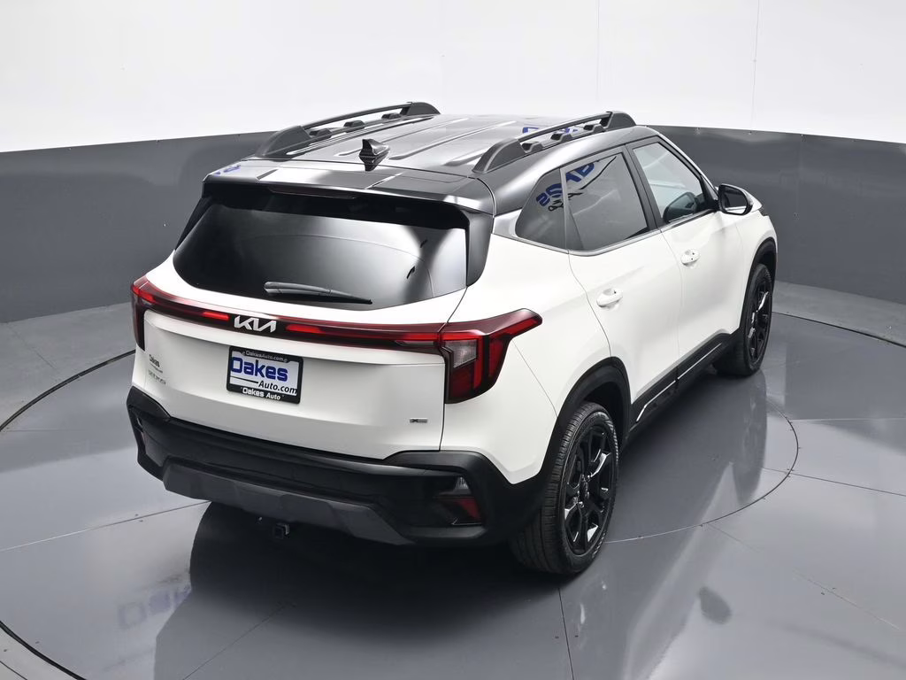 2024 Clear White/Black Roof Kia Seltos X-Line AWD SUV