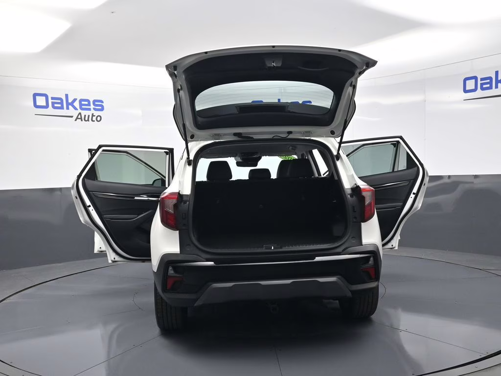 2024 Clear White/Black Roof Kia Seltos X-Line AWD SUV