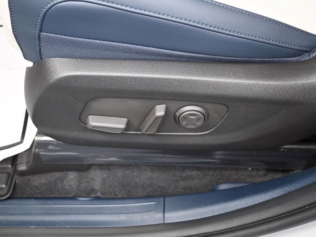 2026 Ceramic Silver Kia Carnival EX FWD Van