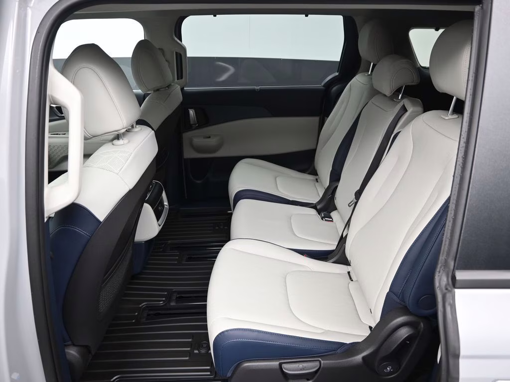 2026 Ceramic Silver Kia Carnival EX FWD Van