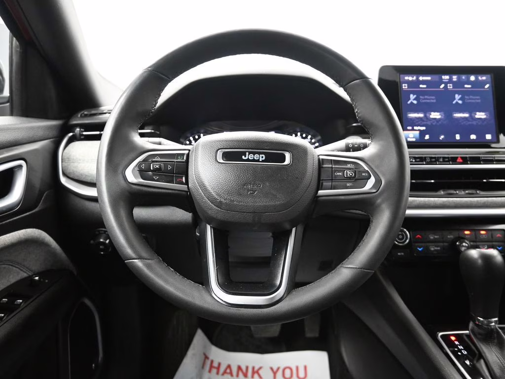 2025 Red Hot Pearlcoat Jeep Compass Latitude 4X4 SUV